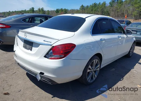 2018 Mercedes-Benz C 300 4Matic из США, поврежденный, VIN 55SWF4KB7JU235656